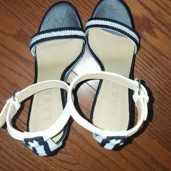 L.A.M.B. Sandals - Picture 5 of 8